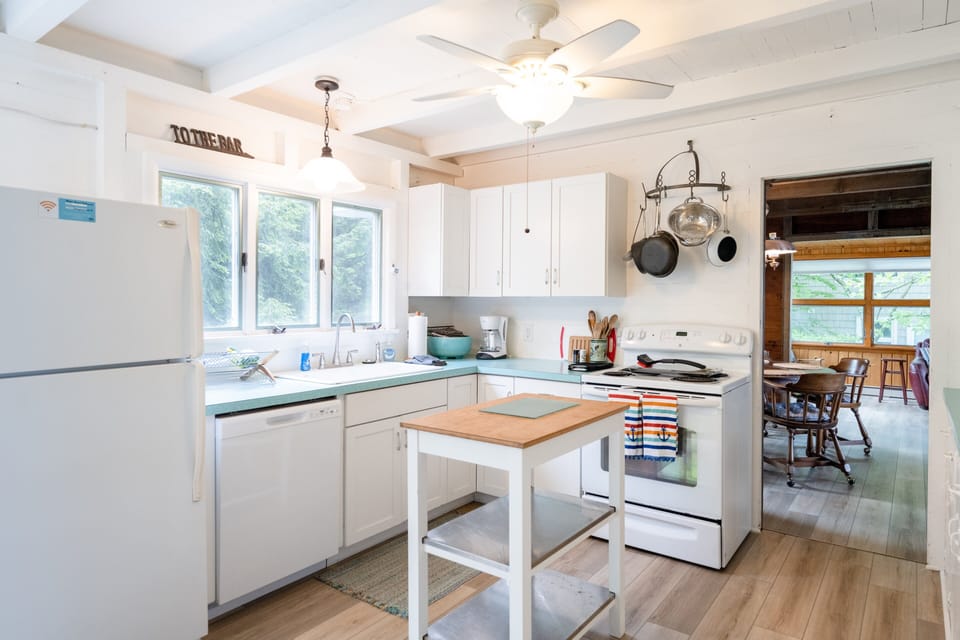 Fully Stocked Kitchen