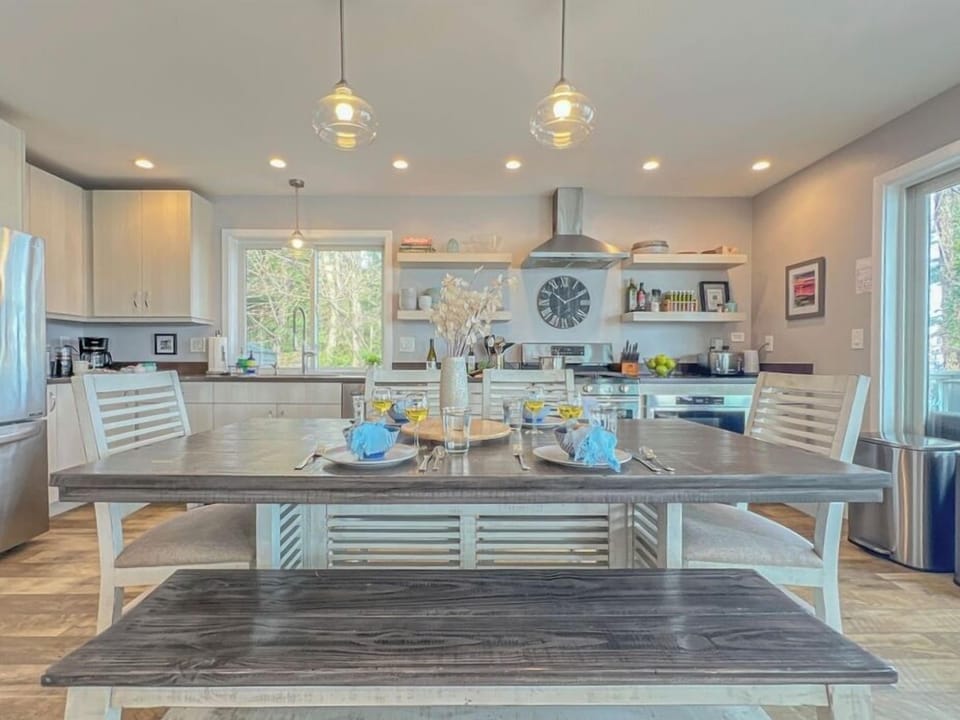 If you're a bit of a foodie, plan some locally inspired meals and simply enjoy the space.