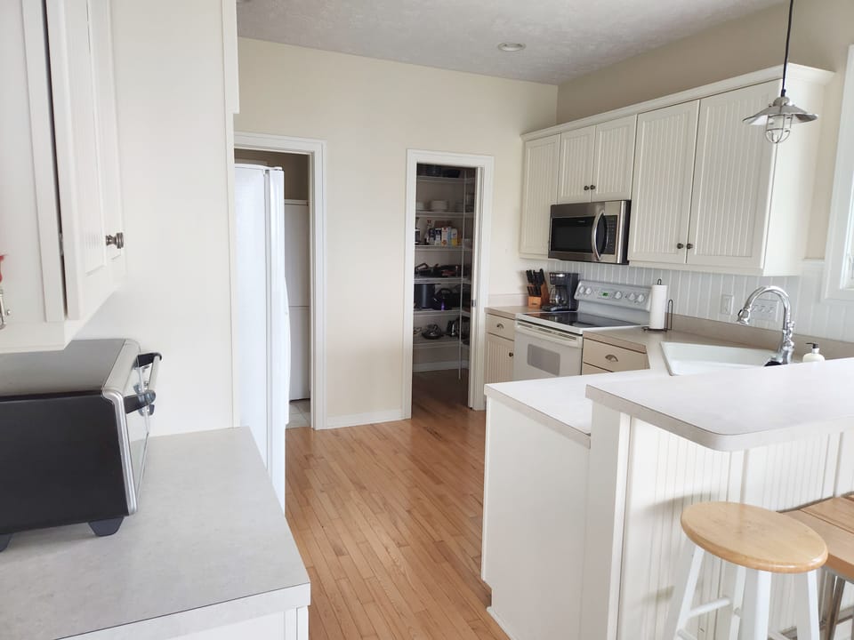 Kitchen with all the modern amenities & walk in pantry