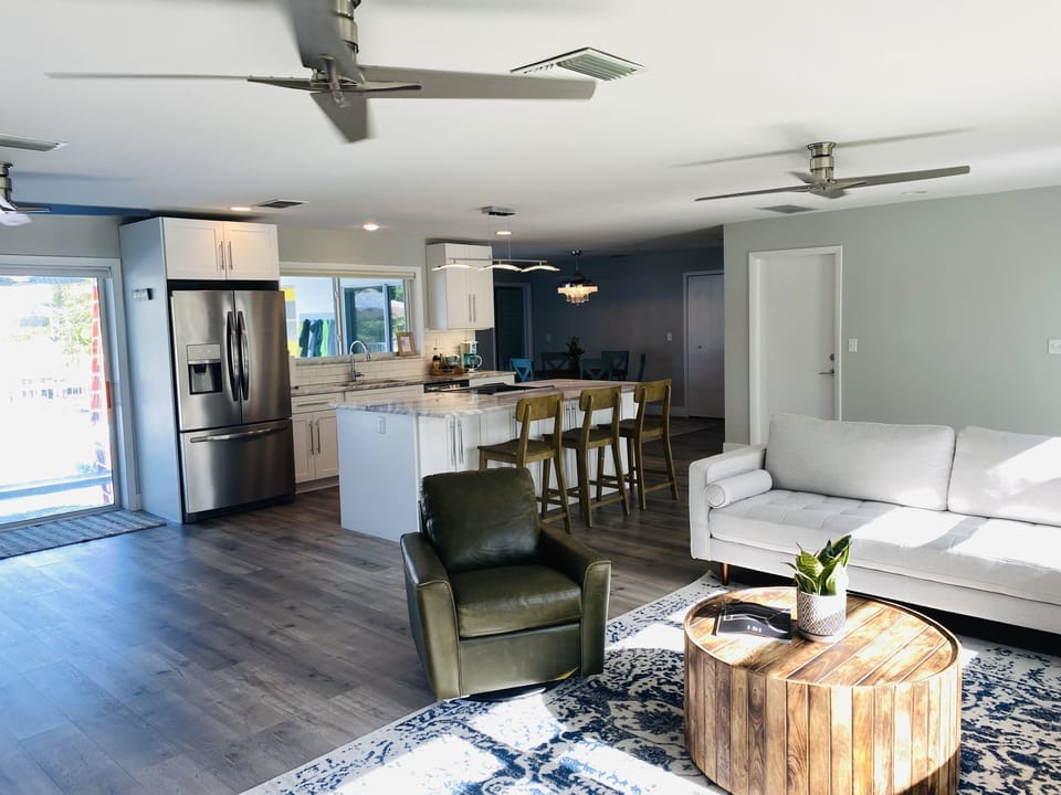 Enjoy the welcoming living room and kitchen. All newly renovated 