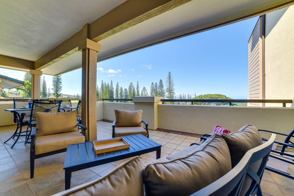 Condo Exterior | Furnished Lanai