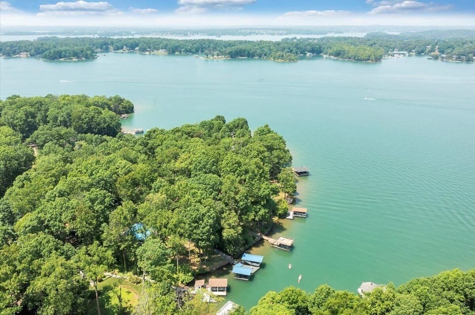 Amazing lake area!