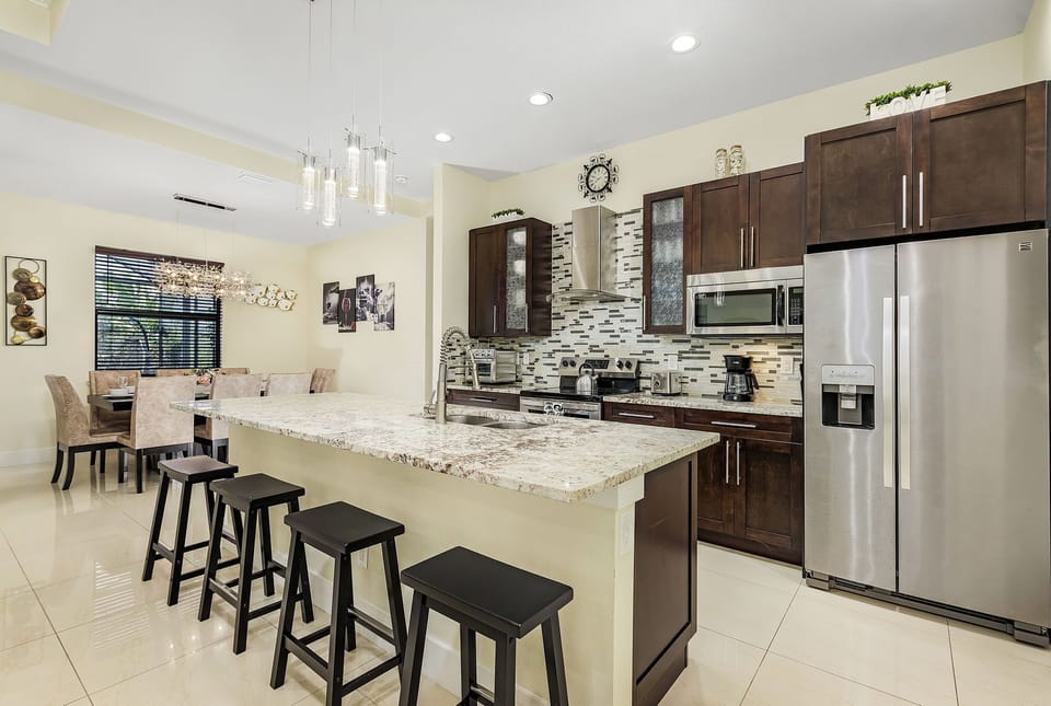updated kitchen vacation rental, Cape Coral