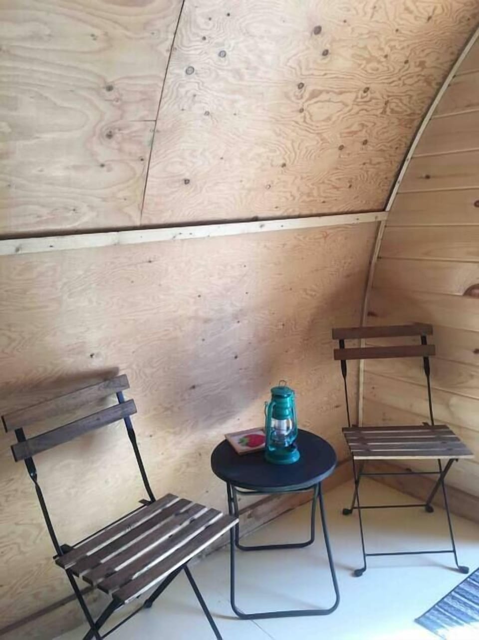 A little sitting spot in your pod
