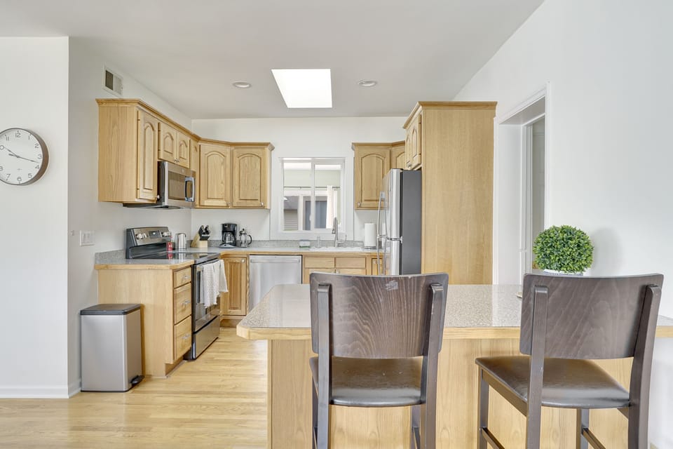 Peninsula with extra counter space and seating