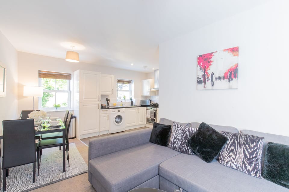 Open Plan Lounge, kitchen, dining area