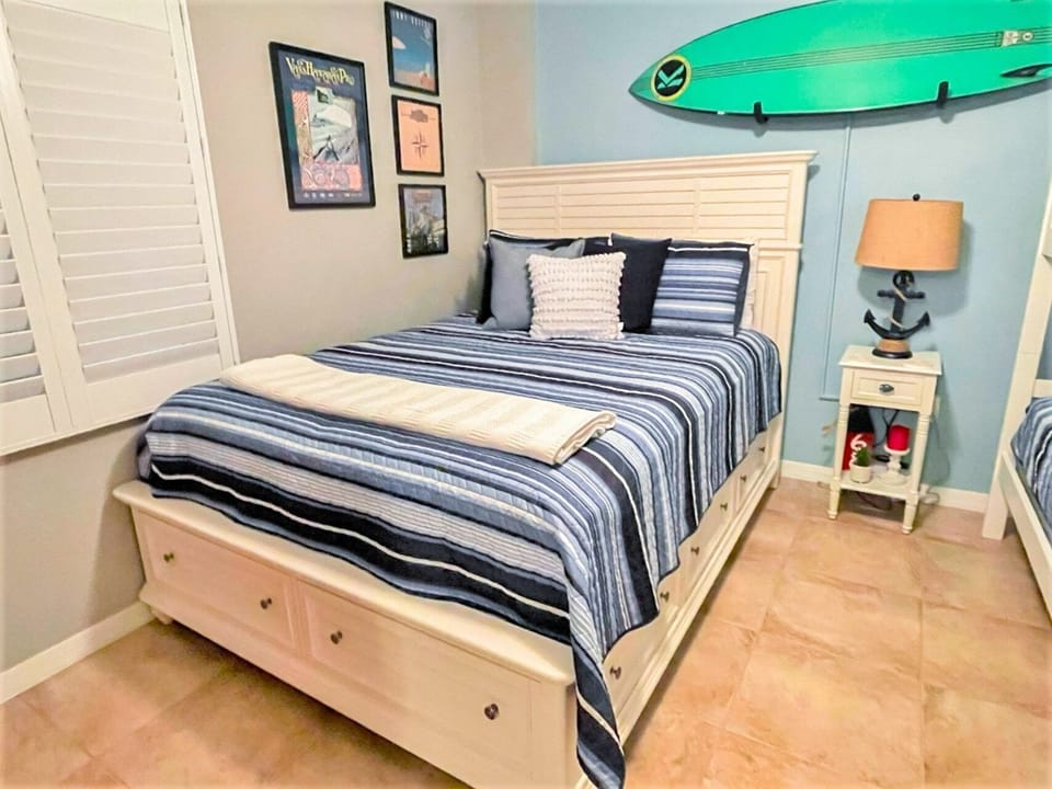 Guest bedroom