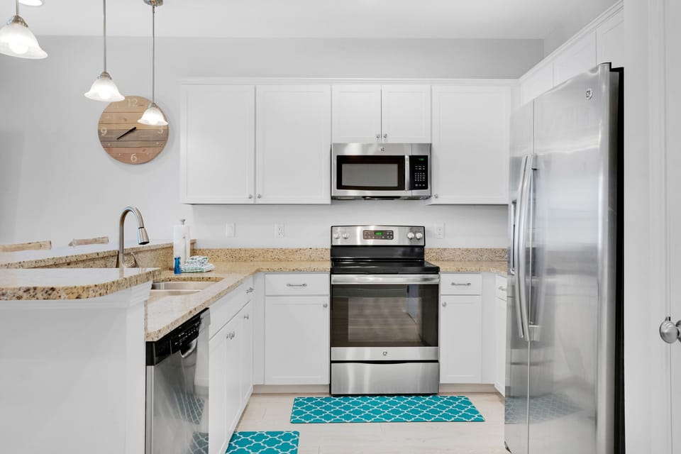 Fully equipped kitchen