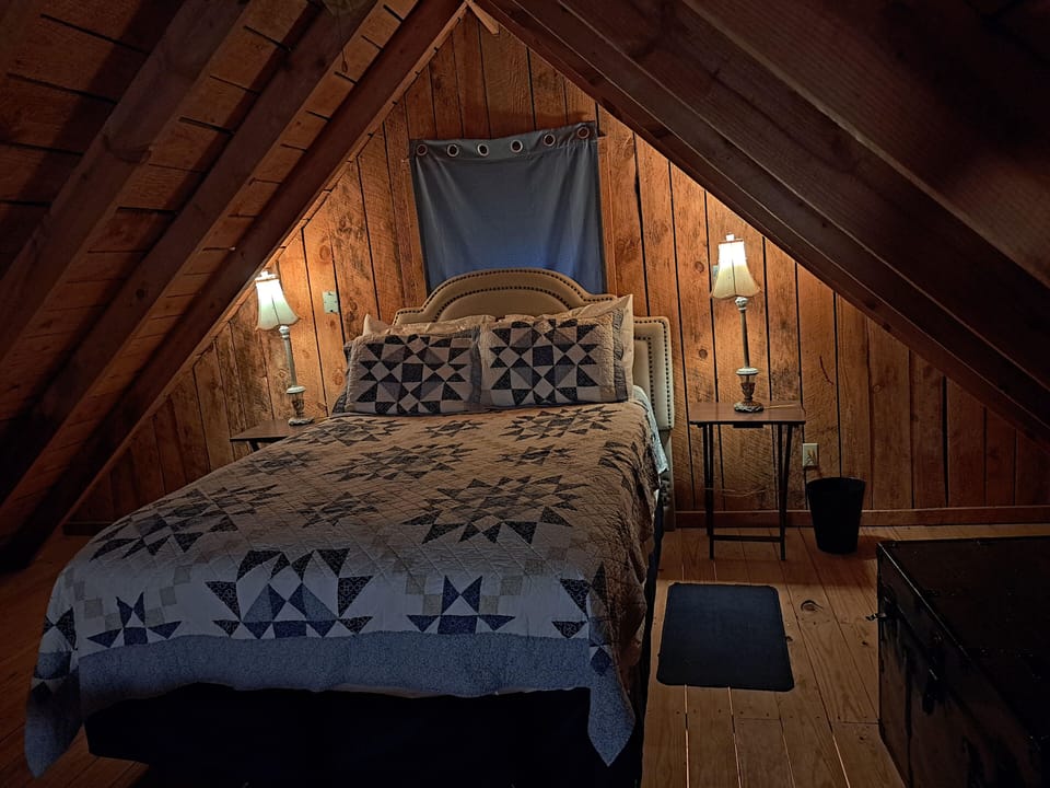 loft bedroom/queen bed
