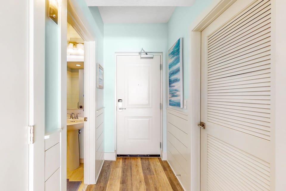 Entryway to room.
