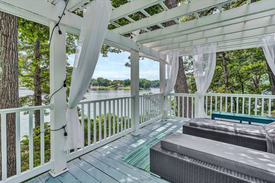 Take a midday snooze on these comfortable loungers.