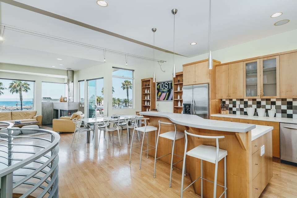 Bright and open concept great room with incredible panoramic views.