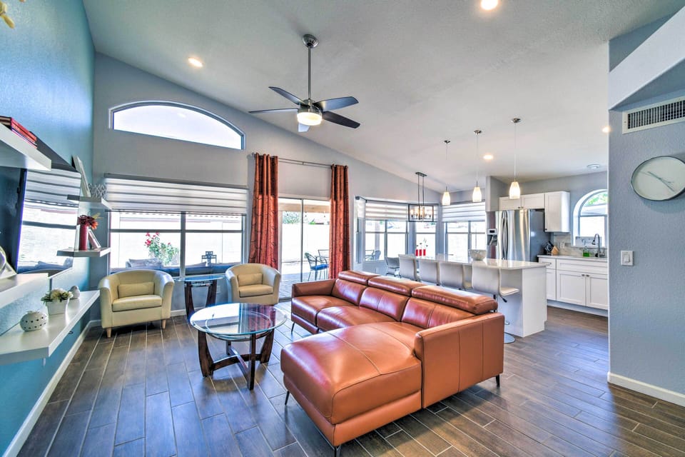 Living Room | Smart TV | Central Air Conditioning & Heating