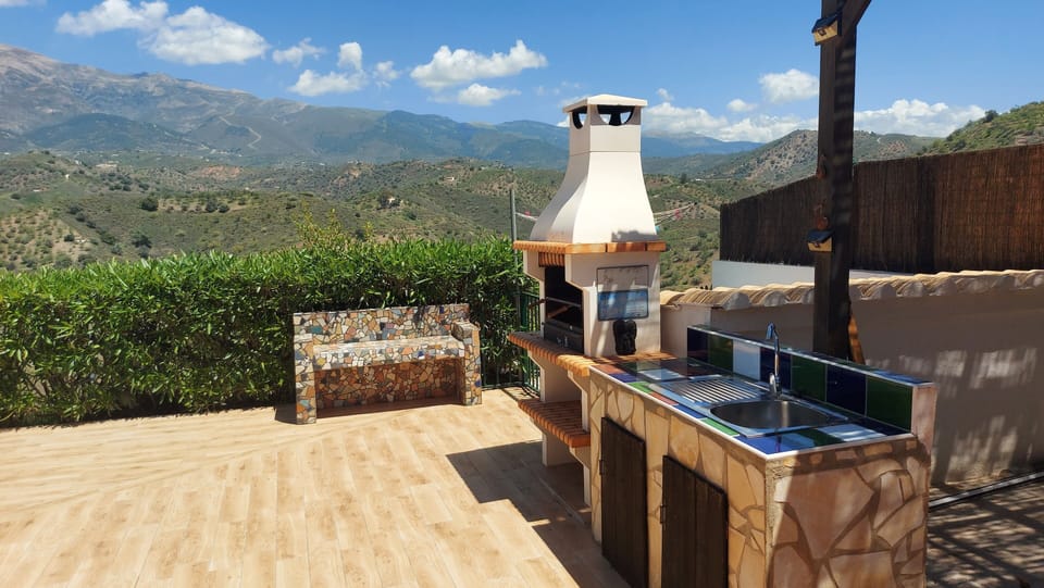 Barbecue and outside kitchen