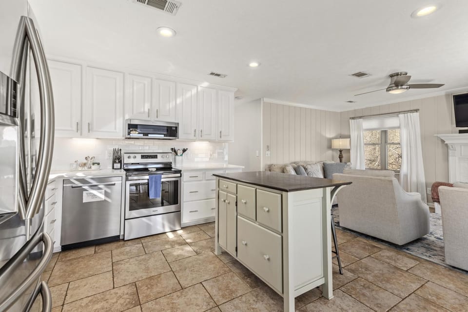 Main house, Kitchen