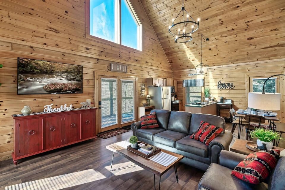 Plenty of space for you and your family to feel right at home in your cabin