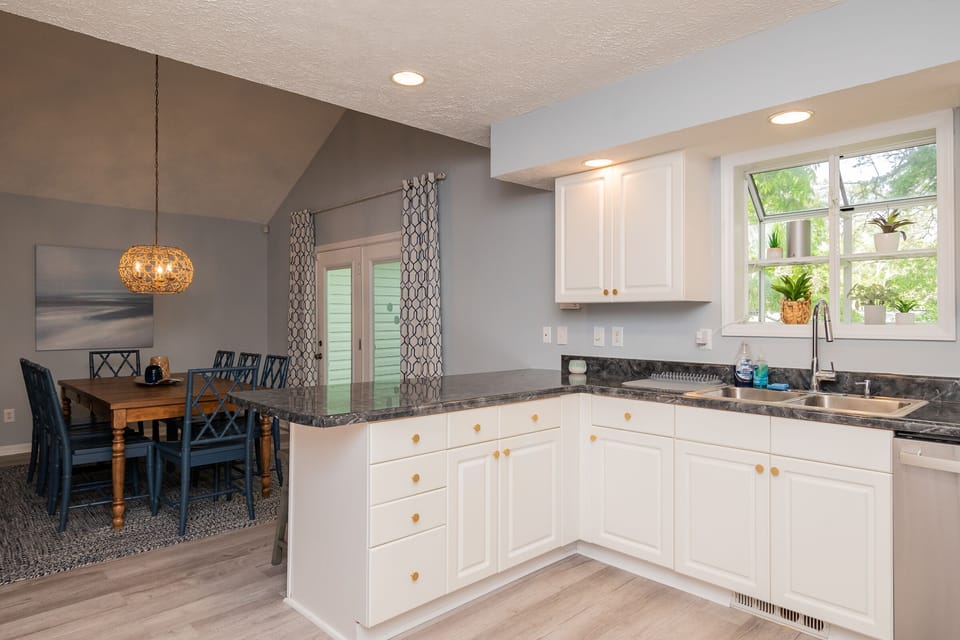 Kitchen - Southeast