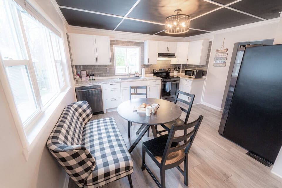 Breakfast nook with comfortable bench seating.