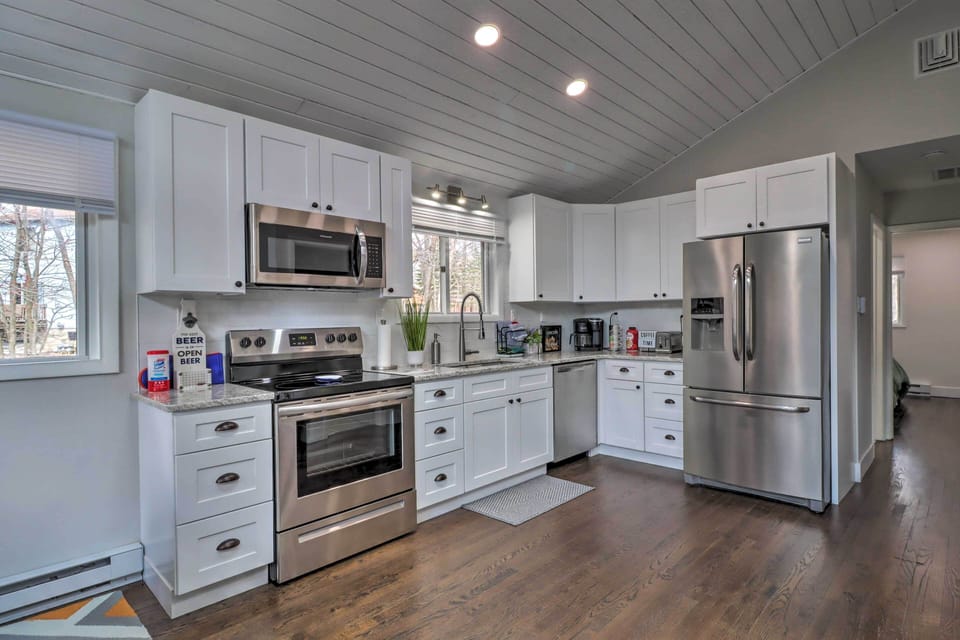 Kitchen | Fully Equipped