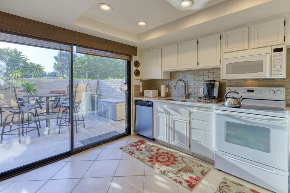 K0149 - Kitchen to Patio