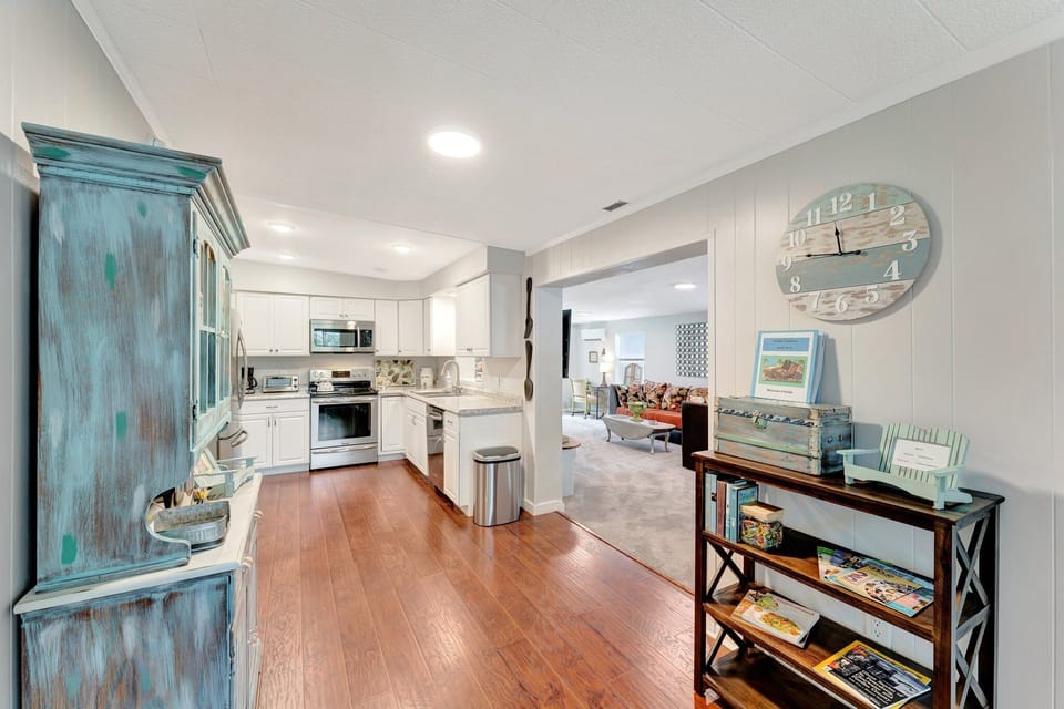 Spacious, fully stocked kitchen

