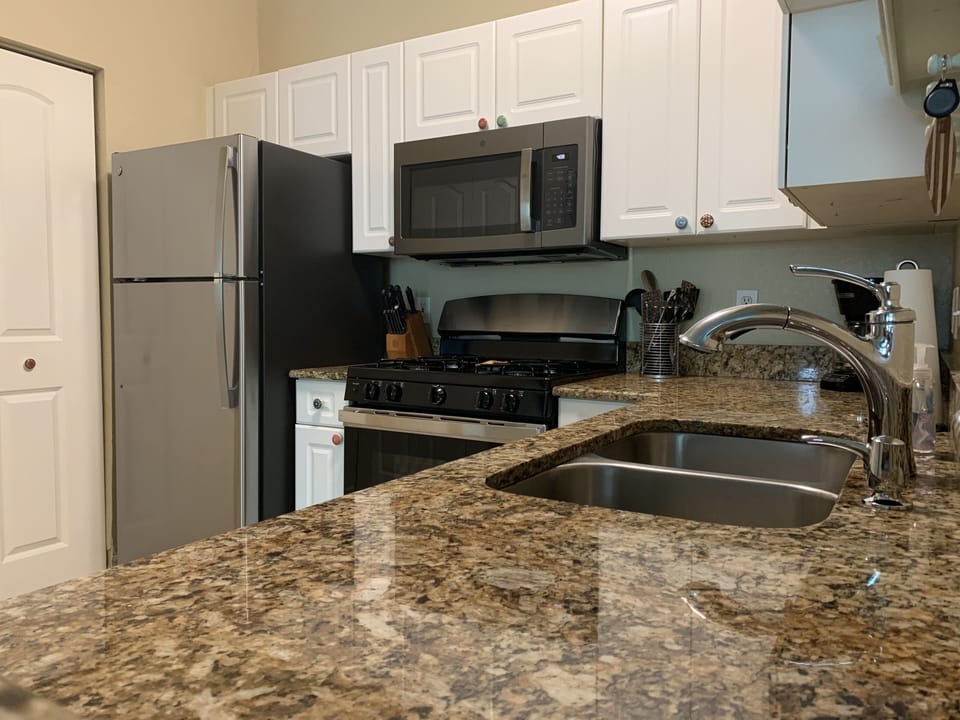 Kitchen (Laundry door)