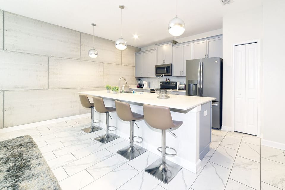 Kitchen island with four bar stool
