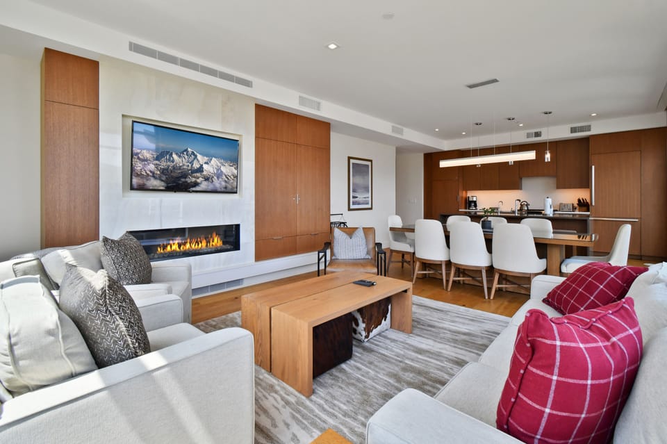Spacious Open Floorplan