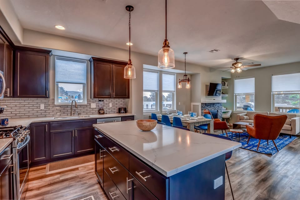 Ocean Overlook - Living and Dining - 2nd Floor