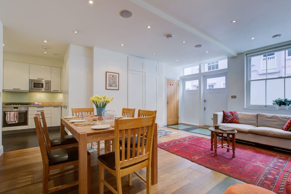 Dining Kitchen