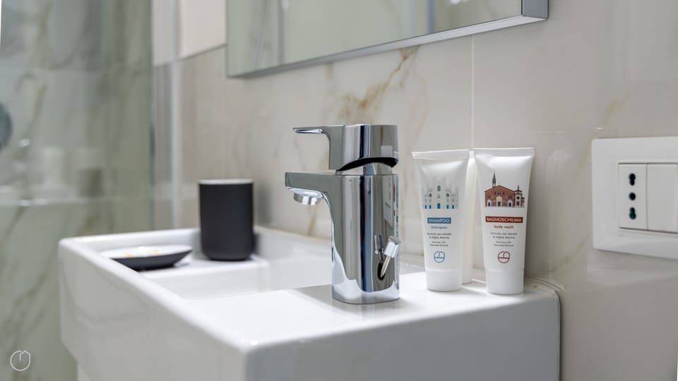 Bathroom amenities
