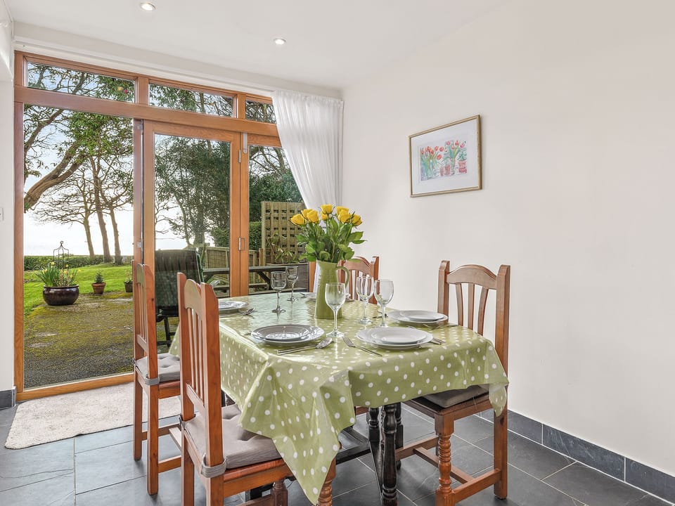 Dining Area | Bwthyn Stabal - Criccieth Cottages, Criccieth