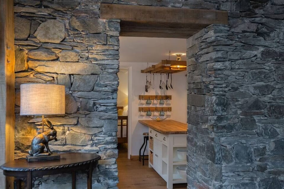 Breakfast bar