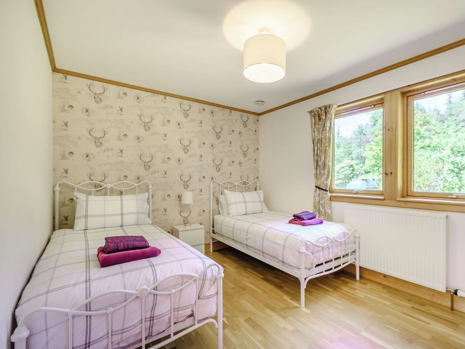 Twin bedroom | Benmore Drimfern - Benmore Home Farm, Benmore, near Dunoon