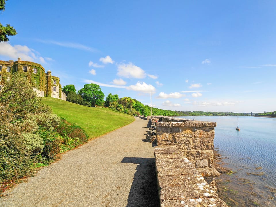 Outdoor area | Gelli Gron (Open Pastures), Llanystumdwy, near Llanarmon, Llyn Peninsula