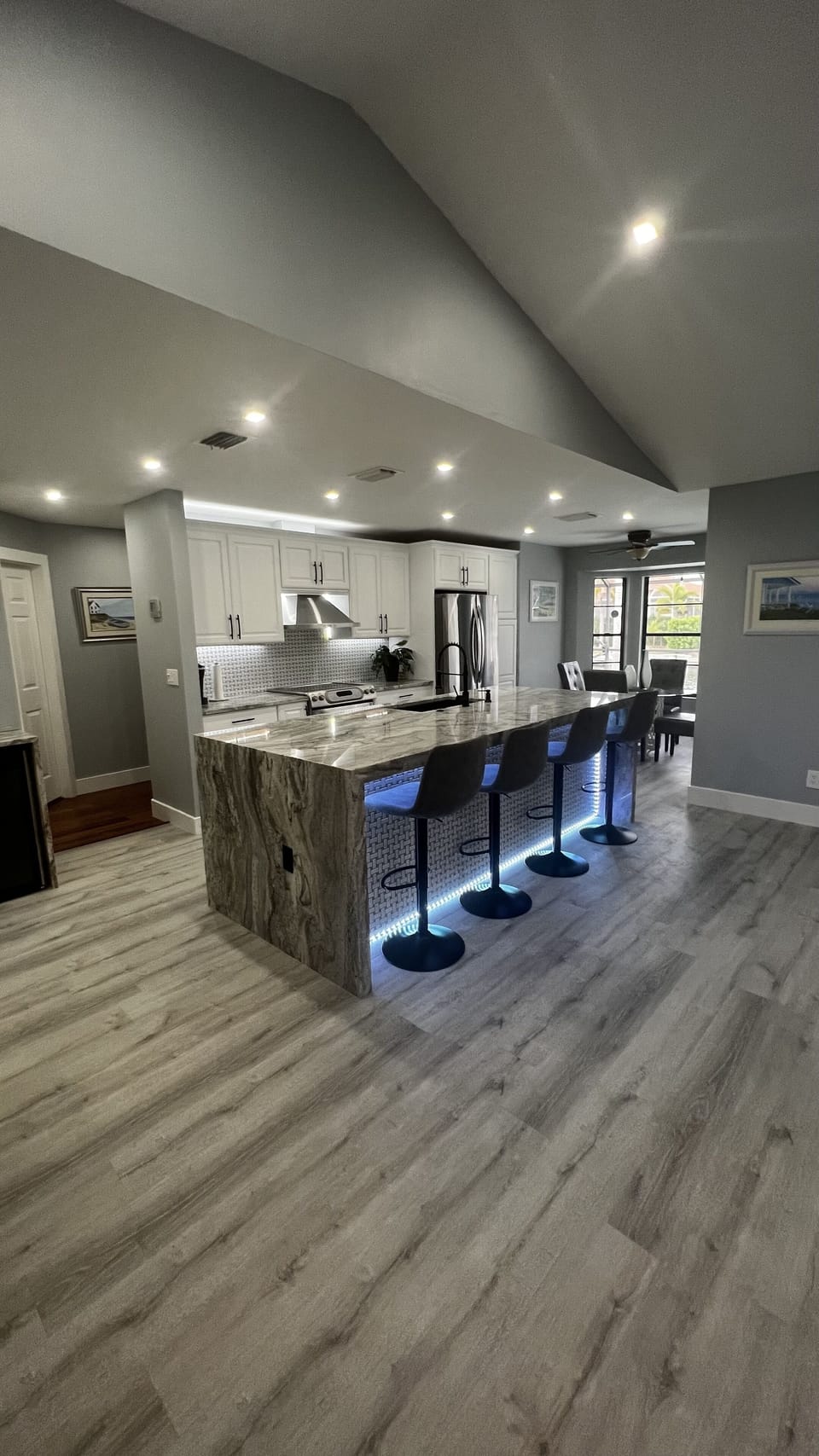 Renovated 3 bedroom home with pool and boat lift House in Marco Island