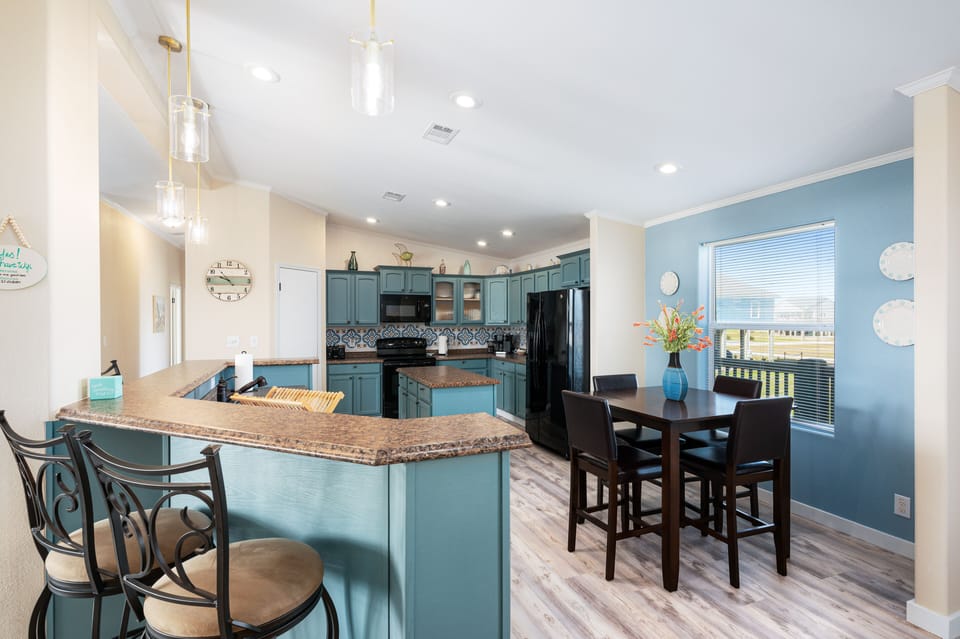 Counter space galore!