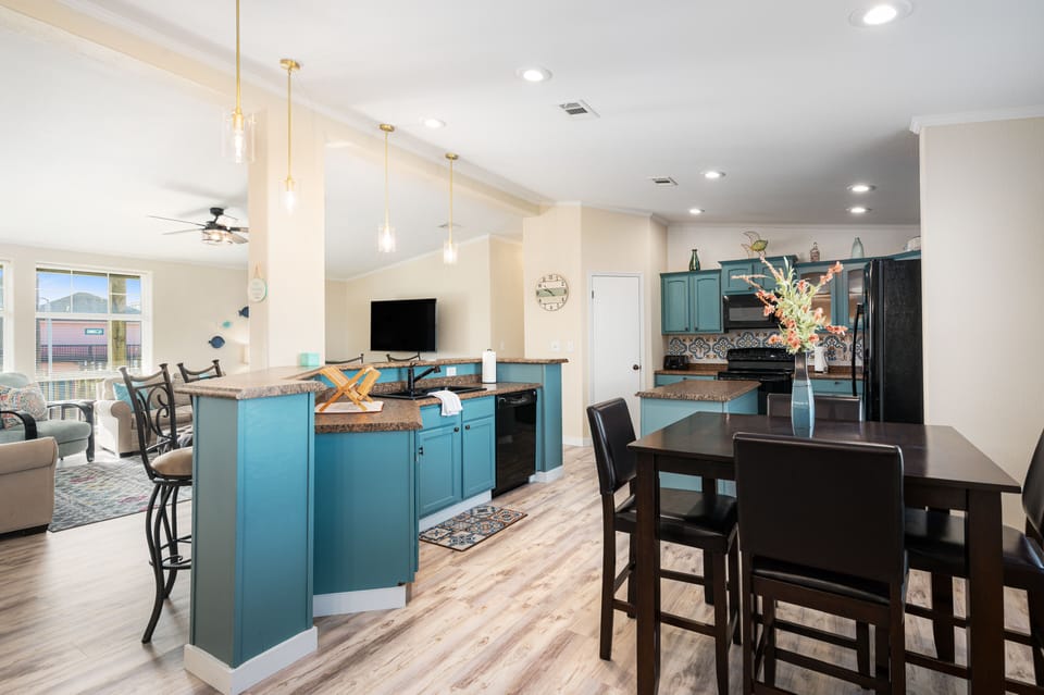 Plenty of space for multiple cooks in this kitchen!