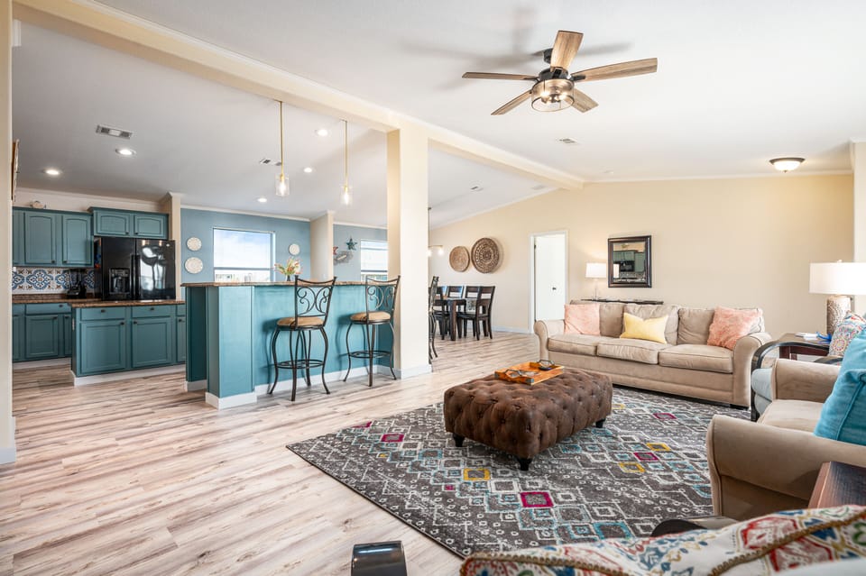 Spacious room for everyone to enjoy meals, games and relaxation together!