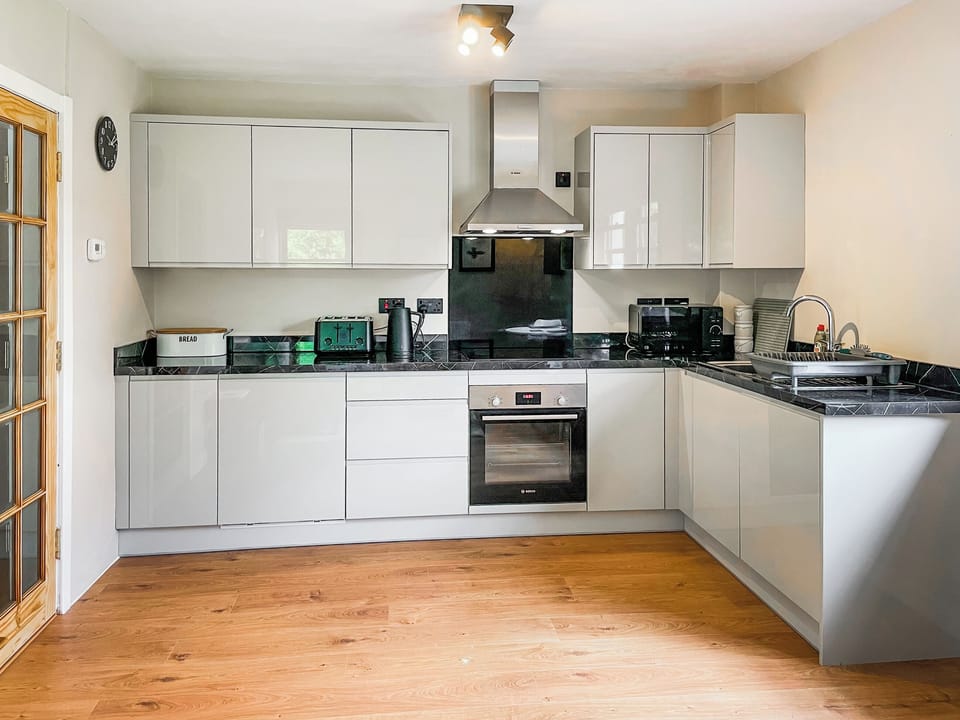 Dining Area | Innish Beag - Innish Holidays, Clachan Seil