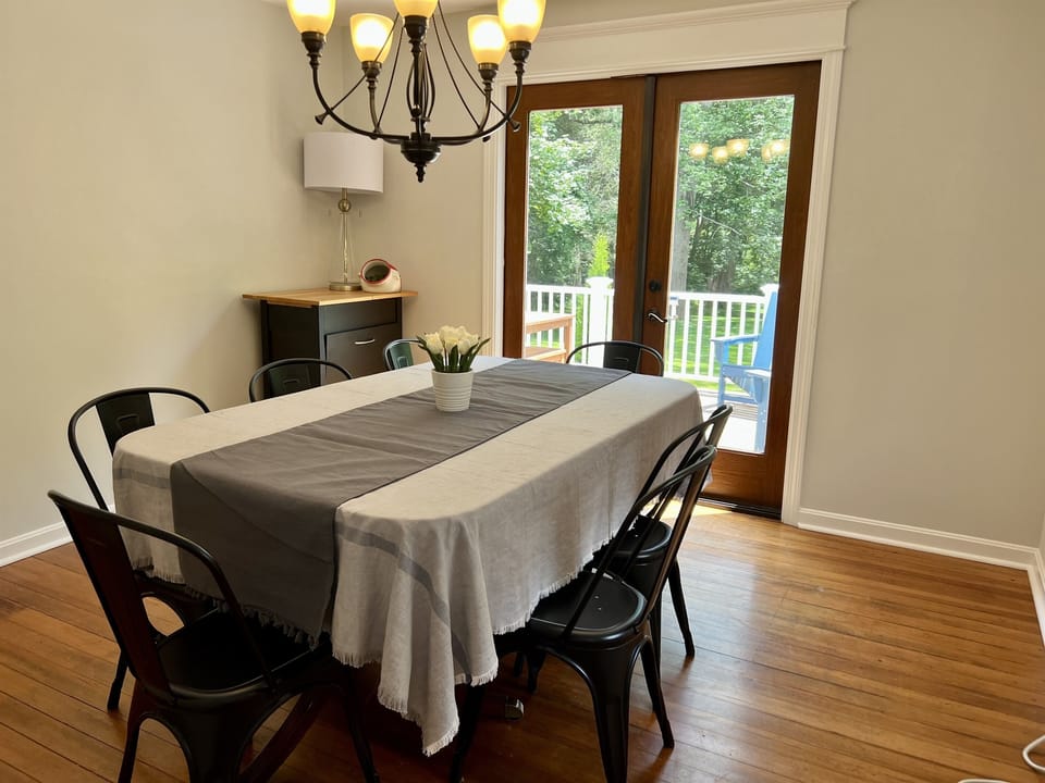 Spacious dining room w/ views of large back yard