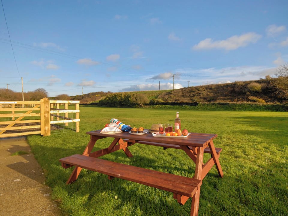 Outdoor area | Tir Deri, Llanhrian, nr Haverfordwest