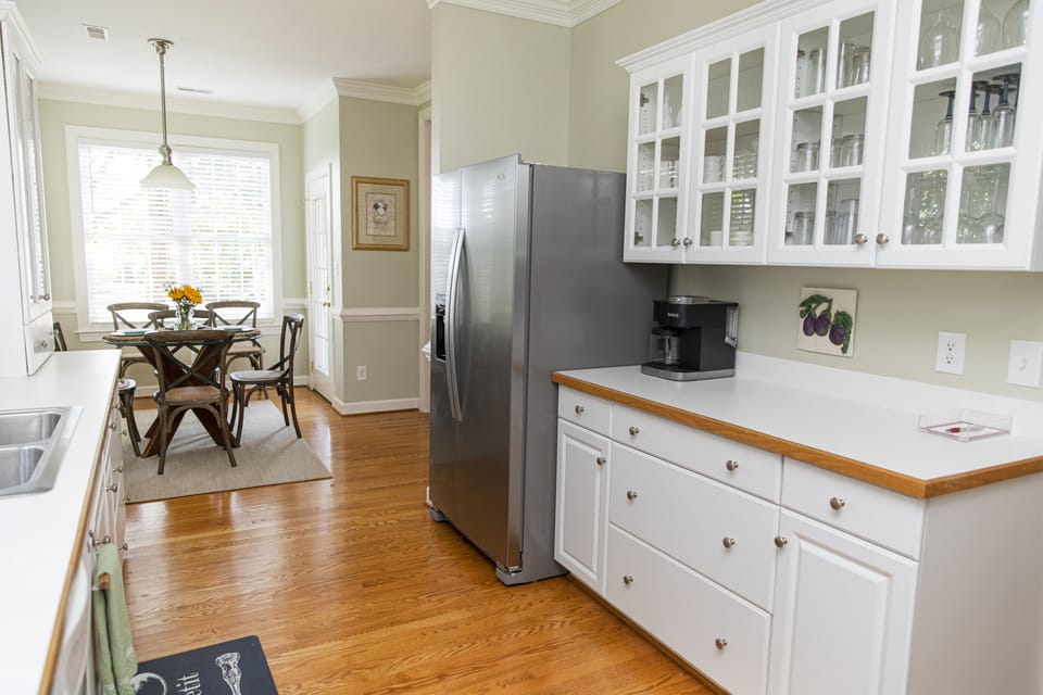 larger kitchen area 