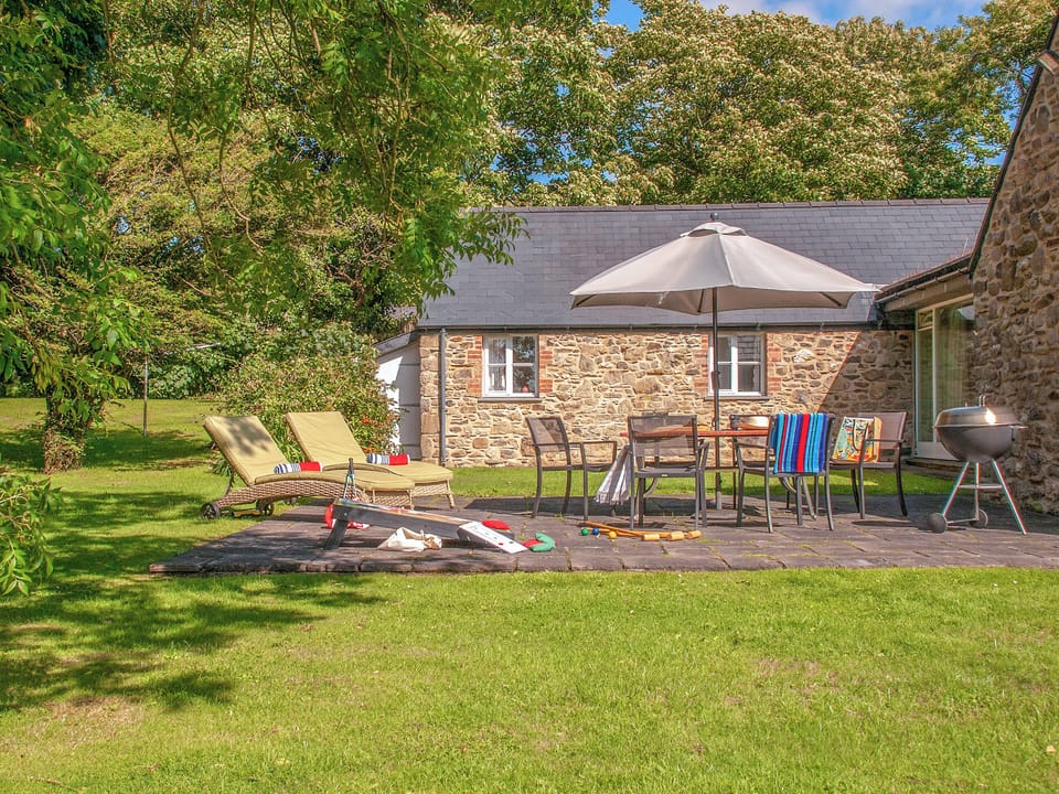 Outdoor area | Lower Lochturffin, Llanreithan, near Croesgoch