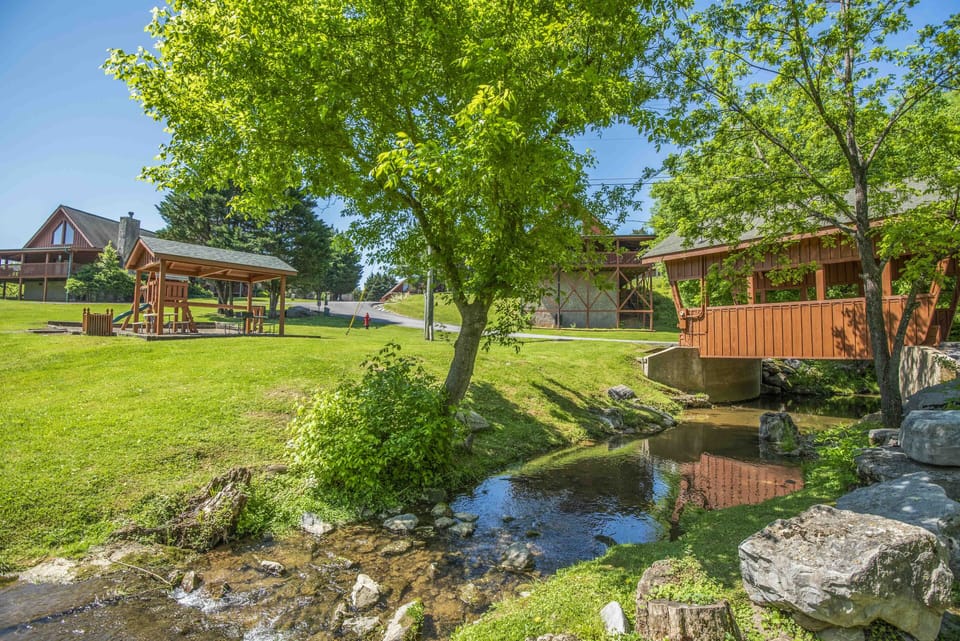 [Exterior] Walking distance to the park with playground & little creek.