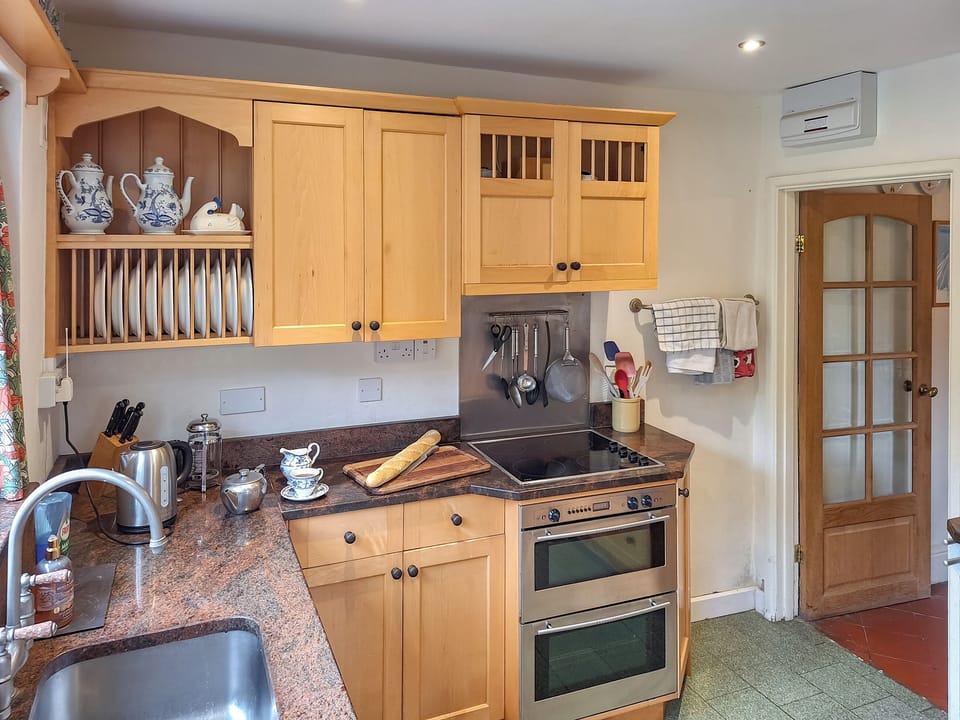 Kitchen | Carreg yr Eos, Fishguard