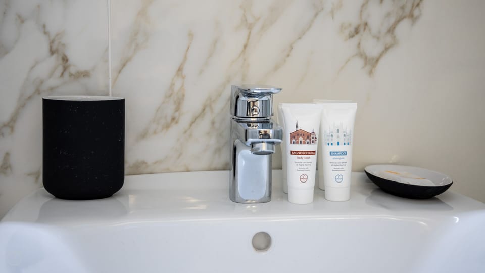 Bathroom amenities