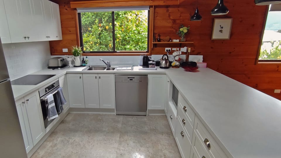 Kitchen - dishwasher, Nespresso coffee machine
