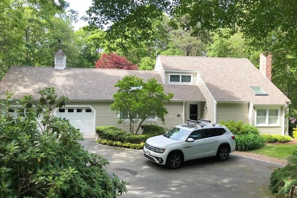 Front yard with abundant parking space