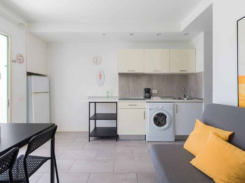 Kitchen or kitchenette,Living room